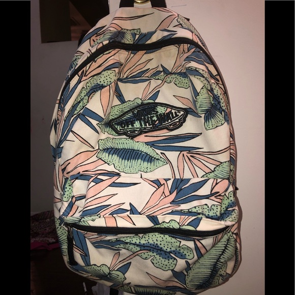 Vans Other - VANS leaf backpack
